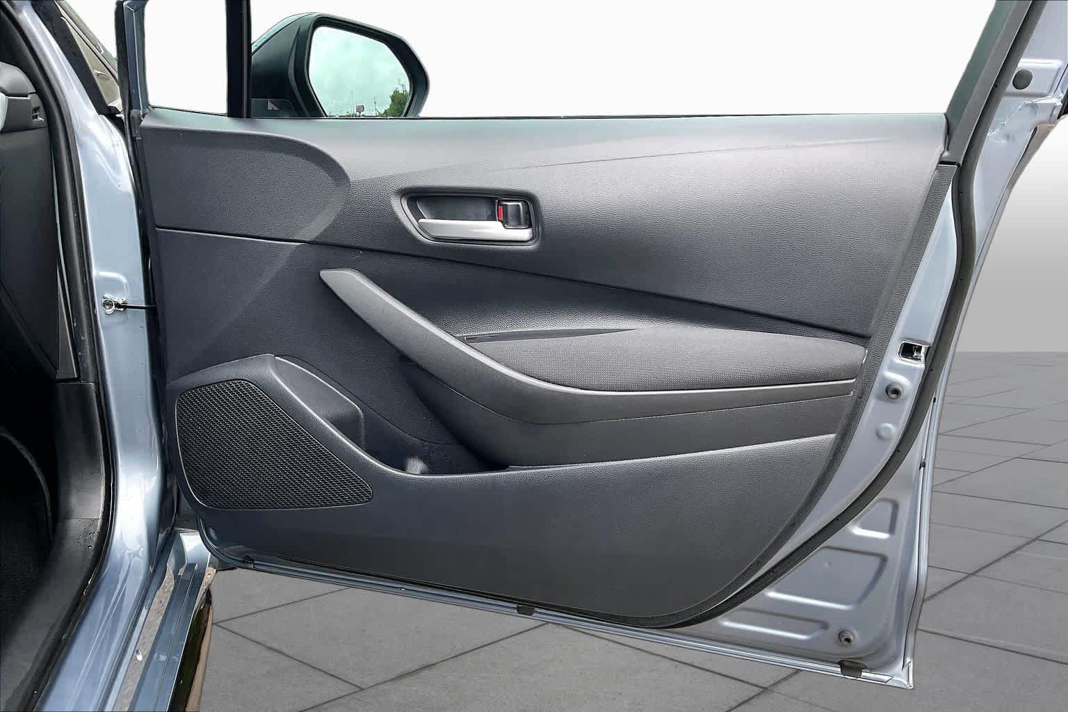 Used 2026 Toyota Corolla SE FWD image 22