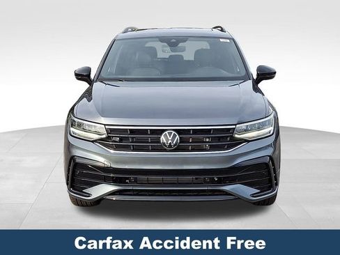 Used 2024 Volkswagen Tiguan SE R-Line image 3