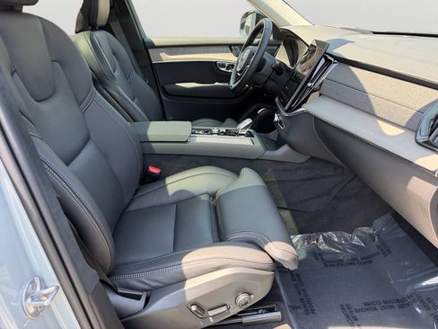 Certified 2026 Volvo XC90 B6 Ultra w/ Lounge Package AWD/4WD image 8
