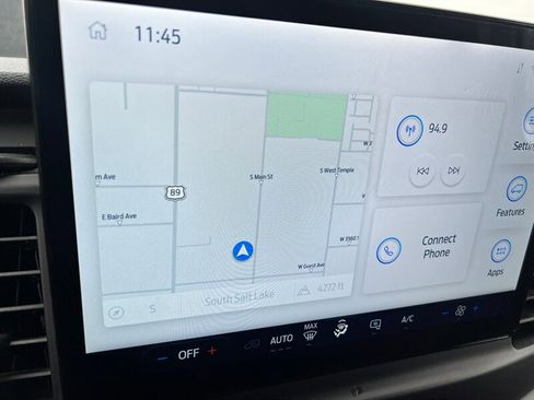 Used 2022 Ford E-Transit 148 High Roof Extended image 23