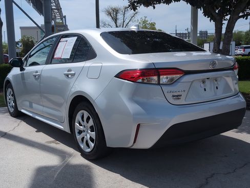 Certified 2024 Toyota Corolla LE FWD image 7