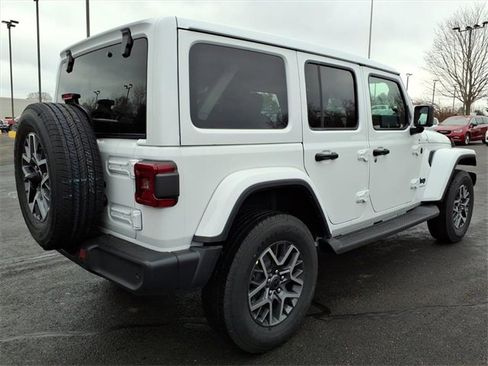 New 2026 Jeep Wrangler Sahara image 7