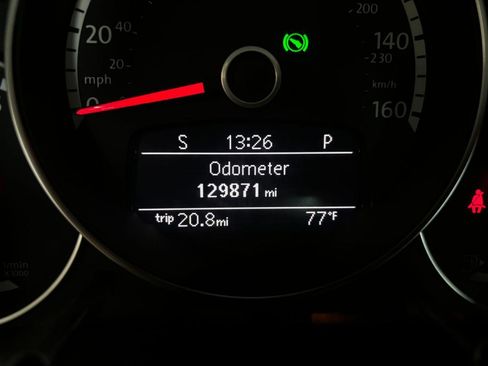 Used 2015 Volkswagen Beetle 1.8T Classic image 17