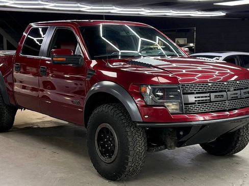 Used 2014 Ford F150 Raptor w/ Equipment Group 801A Luxury image 3