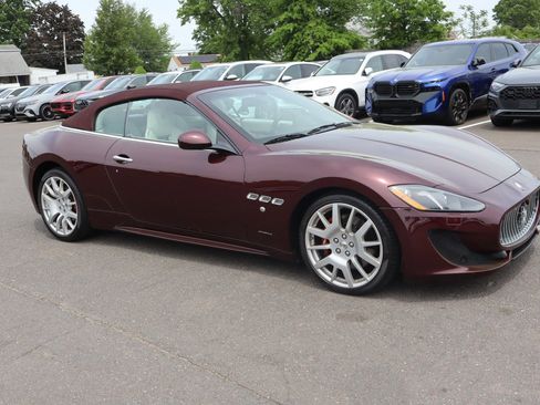 Used 2014 Maserati GranTurismo Sport RWD image 3
