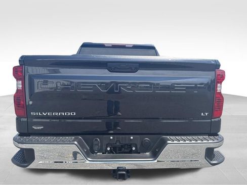 Used 2023 Chevrolet Silverado 1500 LT AWD/4WD image 7