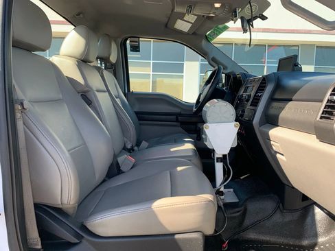 Used 2019 Ford F550 2WD Regular Cab Super Duty image 23