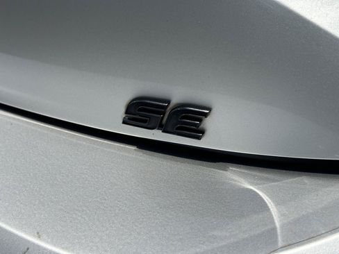Used 2022 Toyota Corolla SE FWD image 10