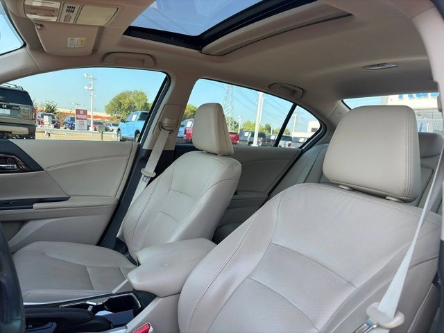 Used 2017 Honda Accord EX-L image 10