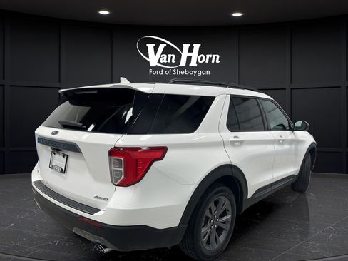 Used 2023 Ford Explorer XLT w/ Equipment Group 202A AWD/4WD image 7