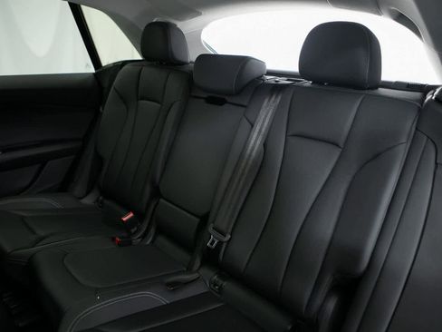 Used 2022 Audi Q8 Premium Plus image 26