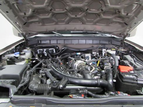 New 2025 Ford Bronco Outer Banks AWD/4WD image 10