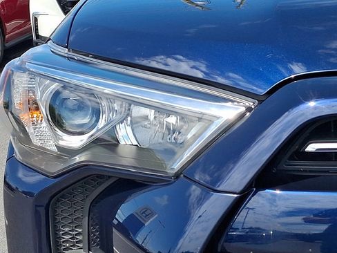 Used 2024 Toyota 4Runner SR5 Premium w/ Moonroof Package AWD/4WD image 9