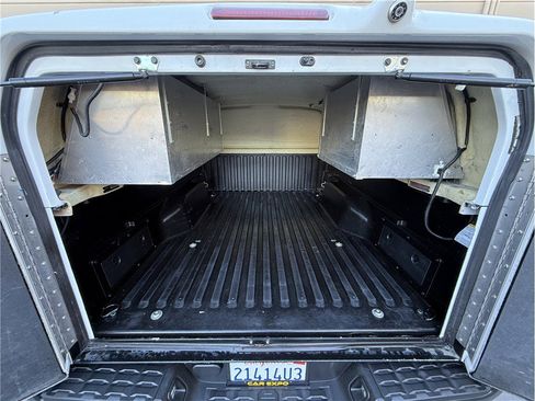 Used 2016 Toyota Tacoma SR image 25