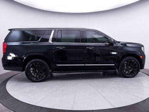 Used 2023 GMC Yukon XL Denali AWD/4WD image 41