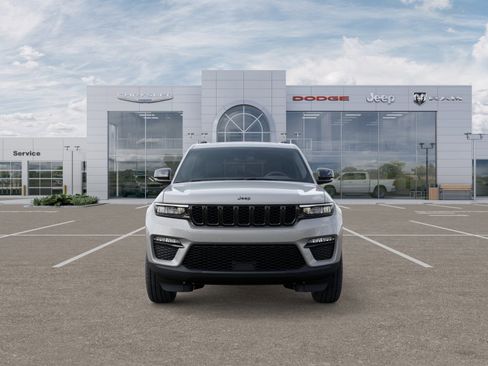 New 2025 Jeep Grand Cherokee Limited w/ Black Appearance Package AWD/4WD image 6