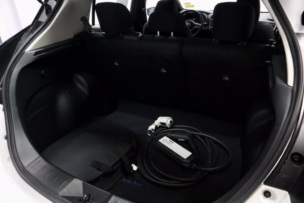 Certified 2024 Nissan Leaf SV Plus FWD image 13
