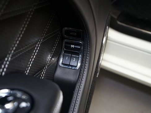 Used 2018 Bentley Mulsanne Speed image 28