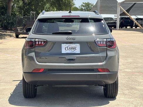 New 2026 Jeep Compass Latitude AWD/4WD image 4