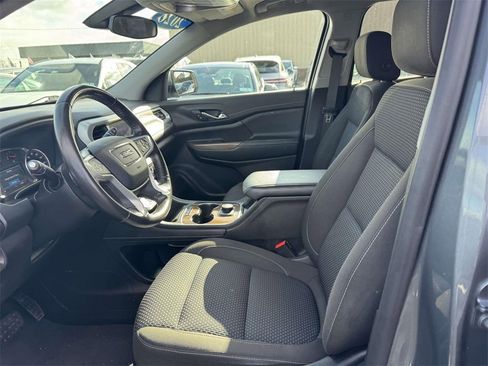 Used 2020 GMC Acadia SLE image 11