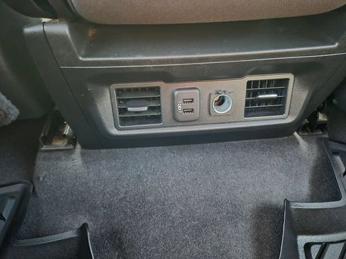Used 2022 Chevrolet Silverado 1500 LT RWD image 15