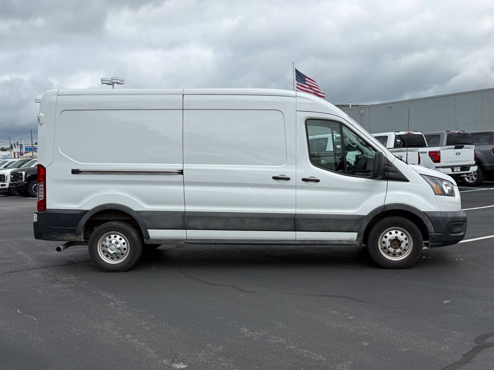 Used 2023 Ford Transit 250 Medium Roof AWD w/ Load Area Protection Package image 3