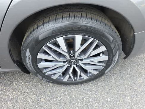 Used 2023 Nissan Altima 2.5 SV FWD image 49