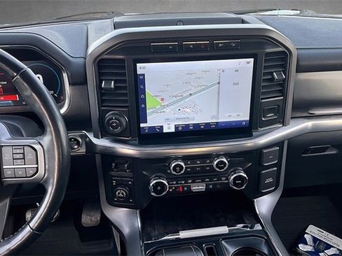 Used 2022 Ford F150 Lariat w/ Equipment Group 502A High image 6