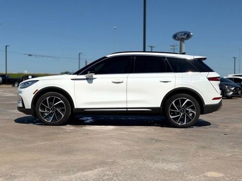 Used 2025 Lincoln Corsair Reserve FWD image 5