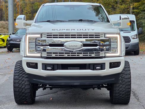 Used 2017 Ford F250 Lariat w/ Lariat Ultimate Package AWD/4WD image 11