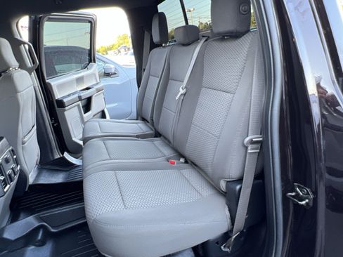 Used 2018 Ford F150 XLT w/ Equipment Group 302A Luxury AWD/4WD image 32