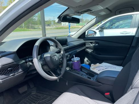 Used 2023 Honda Accord LX image 6