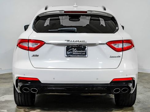 Used 2019 Maserati Levante S GranSport image 9