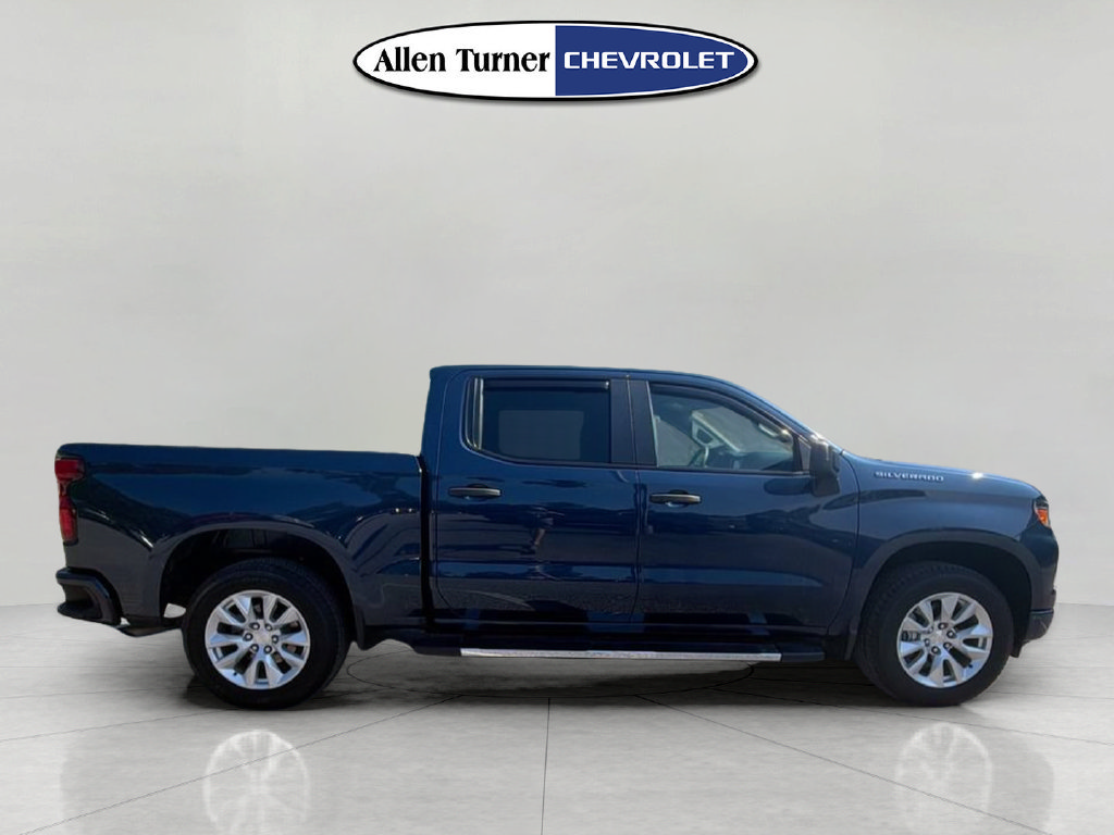 Used 2022 Chevrolet Silverado 1500 Custom RWD image 3