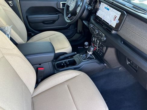 New 2026 Jeep Gladiator Willys image 12