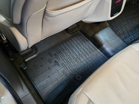 Used 2018 Lincoln MKX Reserve w/ Driver Assistance Package image 22