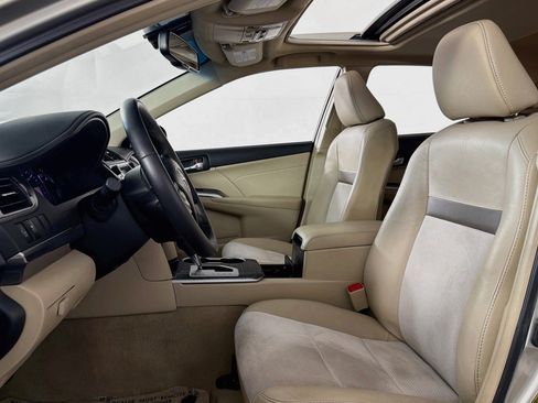 Used 2013 Toyota Camry XLE w/ Leather Pkg FWD image 17