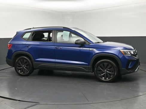 Used 2022 Volkswagen Taos S w/ IQ Drive S Package image 6