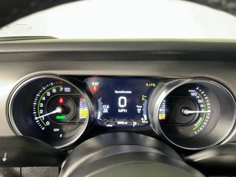 Used 2023 Jeep Wrangler Unlimited w/ Cold Weather Group image 17