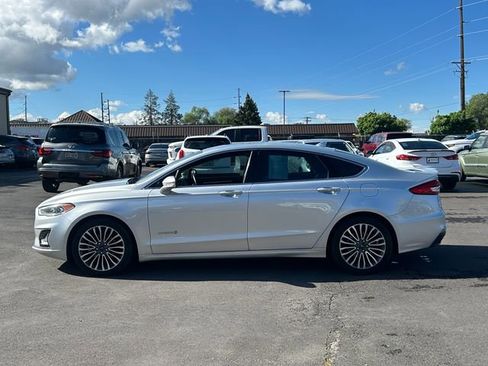 Used 2019 Ford Fusion Titanium FWD image 7