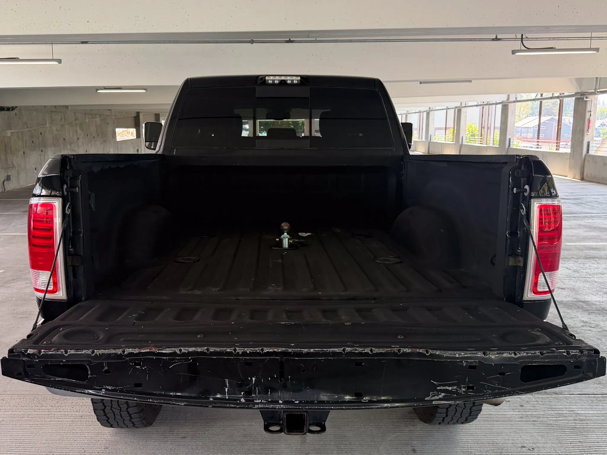 Used 2017 RAM 2500 Laramie w/ Off Road Package AWD/4WD image 15