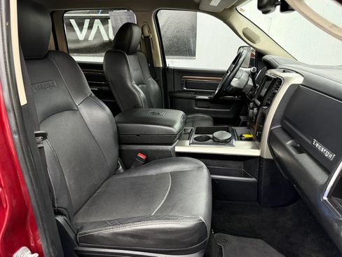Used 2014 RAM 2500 Laramie w/ Convenience Group AWD/4WD image 6