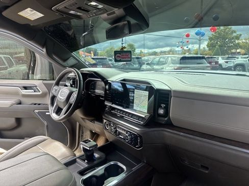 Used 2023 GMC Sierra 1500 SLT w/ SLT Premium Package image 11