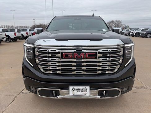 Used 2023 GMC Sierra 1500 Denali w/ Denali Reserve Package image 10
