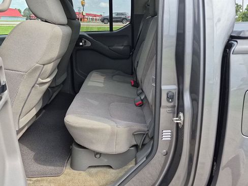Used 2018 Nissan Frontier SV AWD/4WD image 23