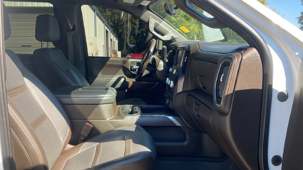 Used 2020 GMC Sierra 2500 Denali w/ Denali Ultimate Package AWD/4WD image 12