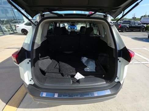 Used 2023 Nissan Rogue SV image 26