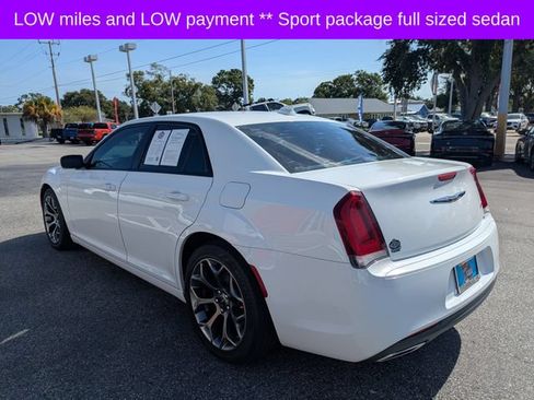 Used 2018 Chrysler 300 Touring w/ Sport Appearance Package RWD image 6