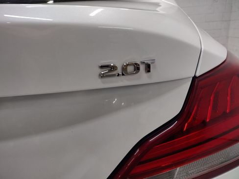 Used 2020 Genesis G70 2.0T w/ Elite Package RWD image 15