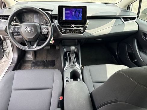 Used 2024 Toyota Corolla LE FWD image 12